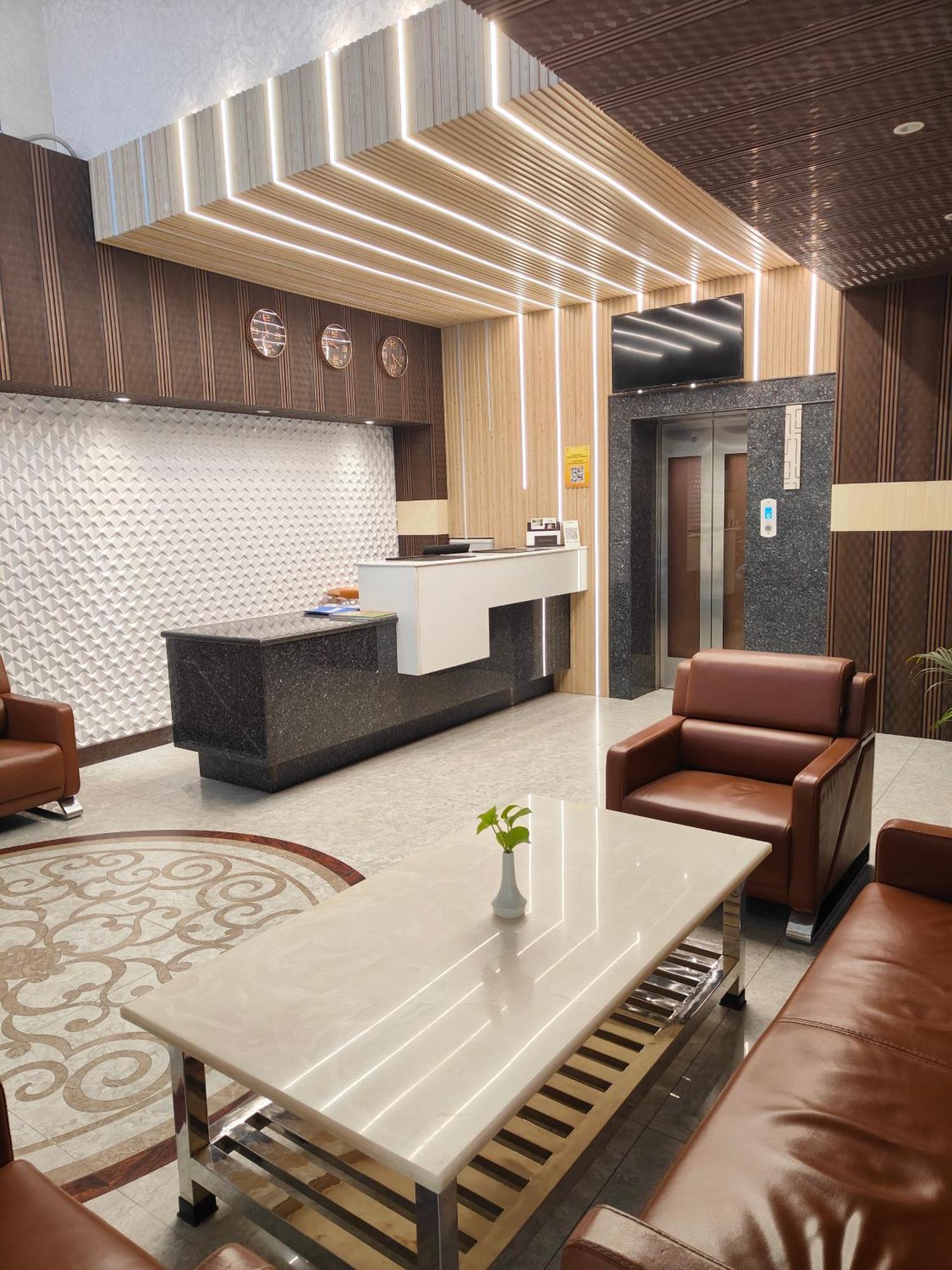 Pinnacle By Click Hotels, Лакнау Екстериор снимка