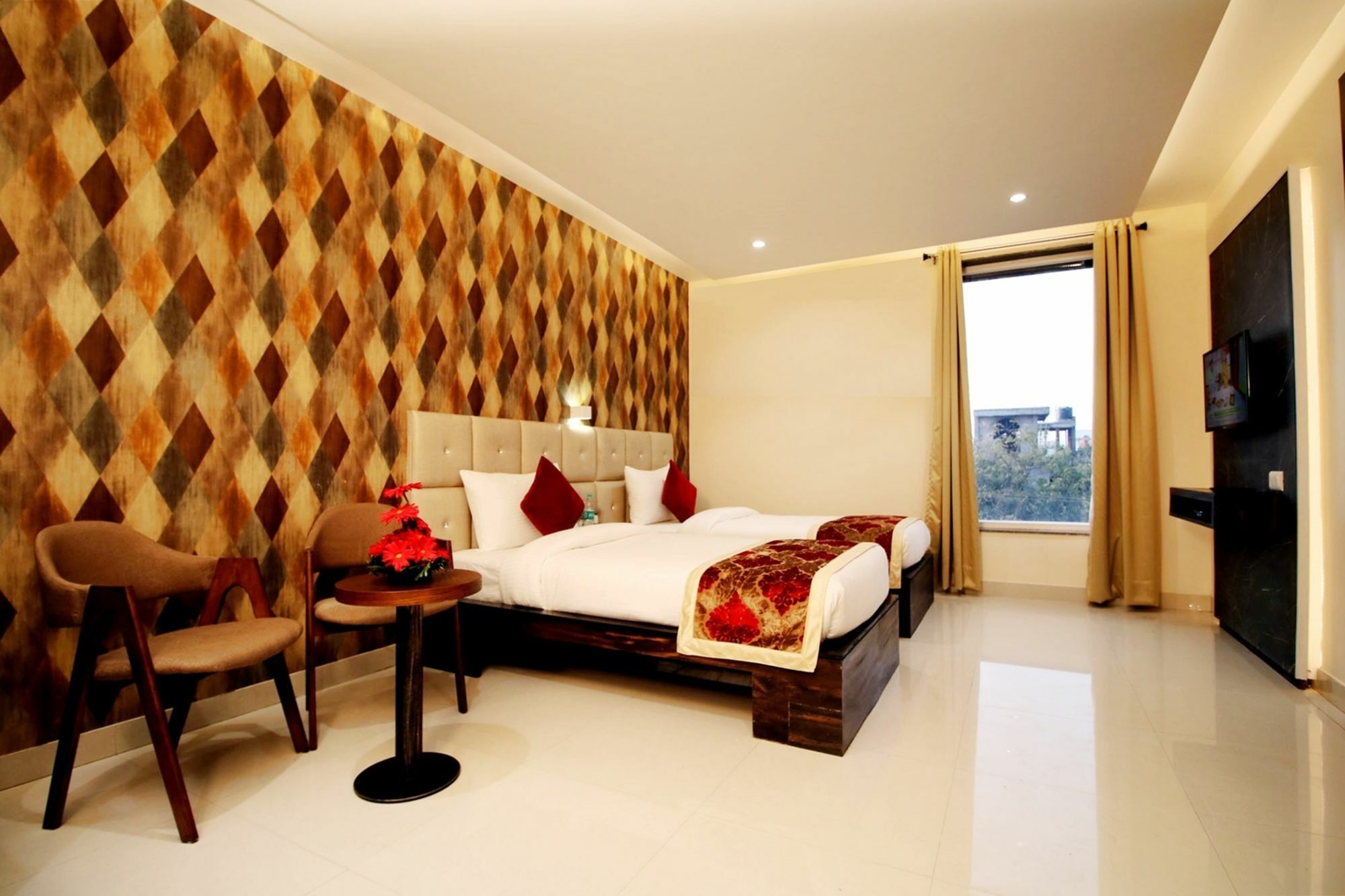Pinnacle By Click Hotels, Лакнау Екстериор снимка